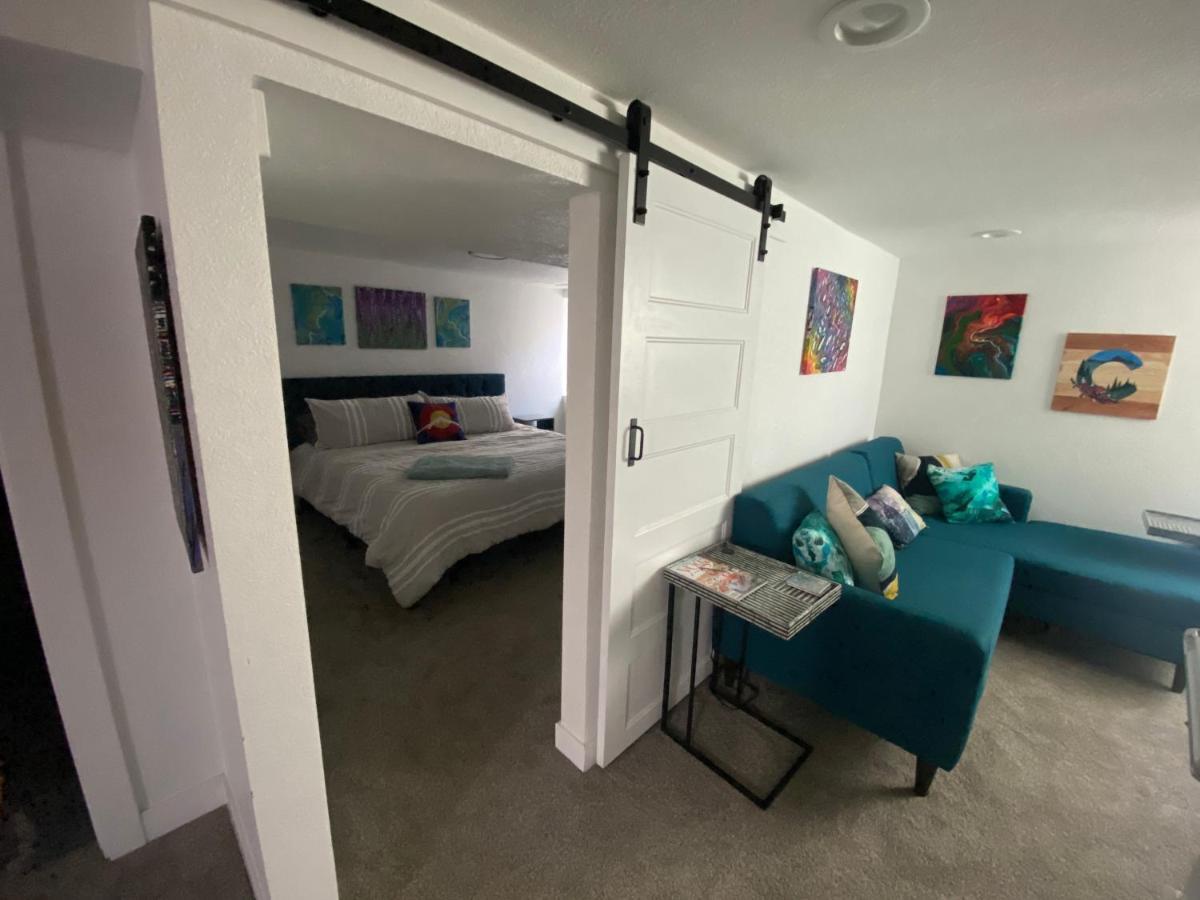 Artsy Platt Park Suite, Quick Mountain Access! 덴버 외부 사진