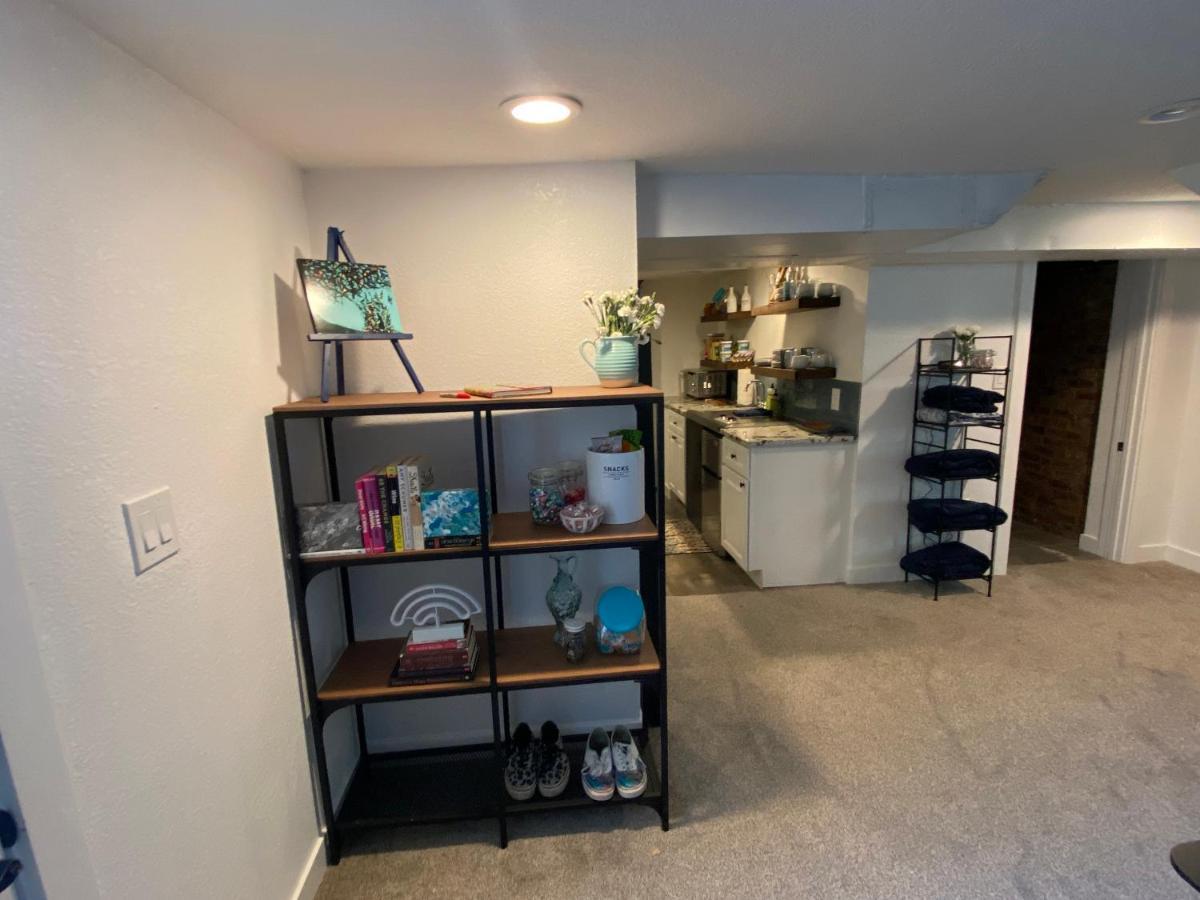 Artsy Platt Park Suite, Quick Mountain Access! 덴버 외부 사진